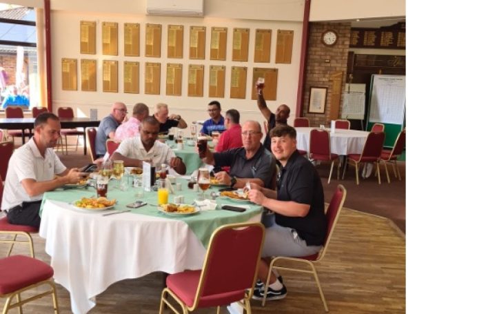 Post round dinner and drinks