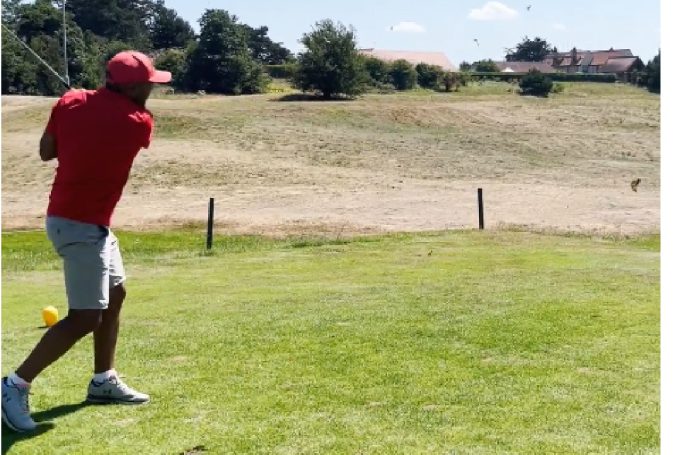 Day 1 winner fatting it off the 1st tee